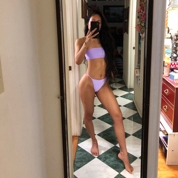 PrettyLittleThing Mix & Match Bandeau Bikini Top/Itsy Bitsy Bikini Bottom - Picture 3 of 5